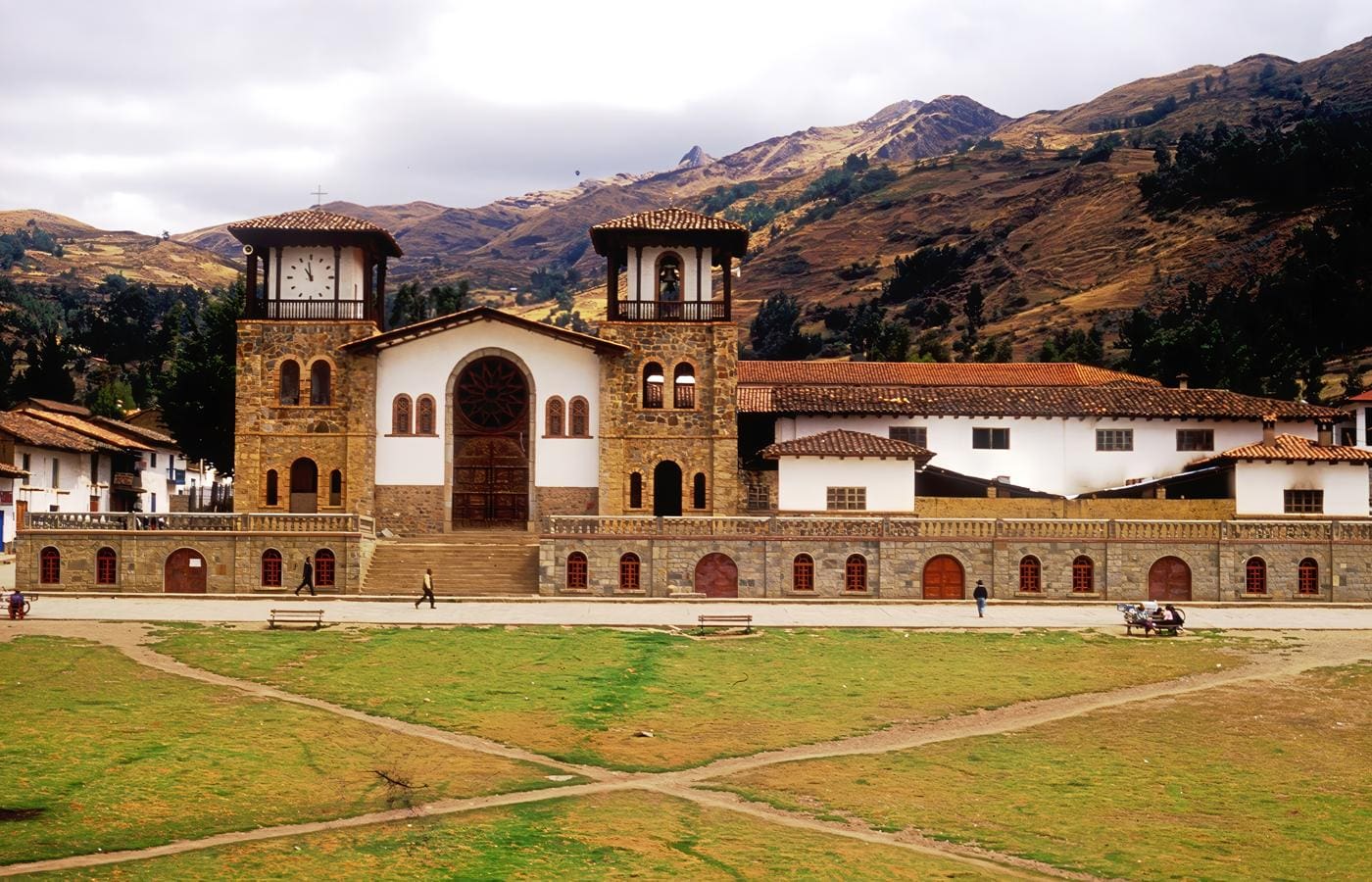 Turismo en Chacas: Descubre un tesoro en los Andes Peruanos