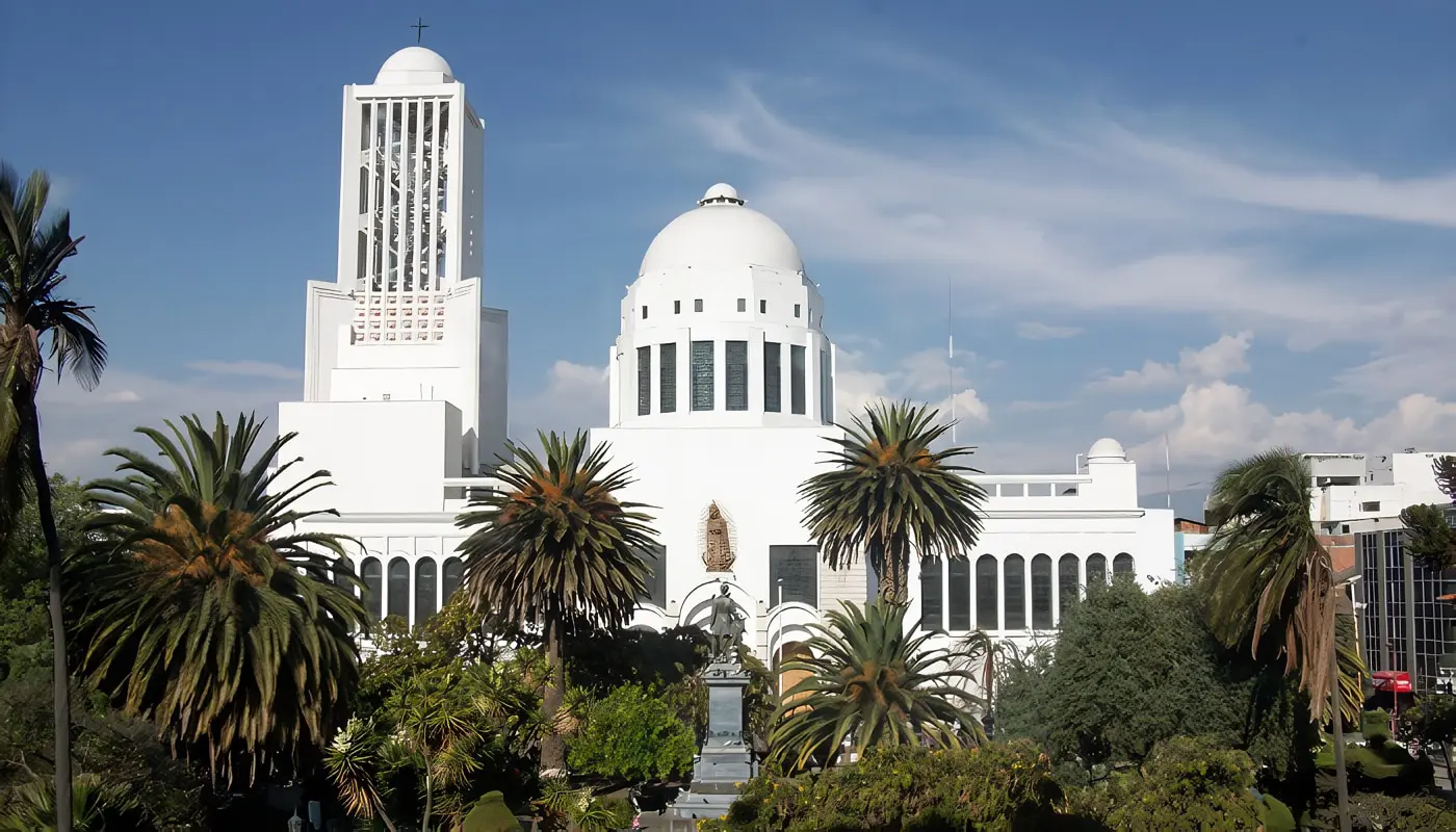 Turismo en Ambato: La Ciudad de las Flores y los Frutos