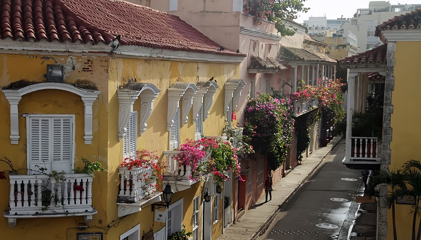 Cartagena de Indias, “La Ciudad Heroica”