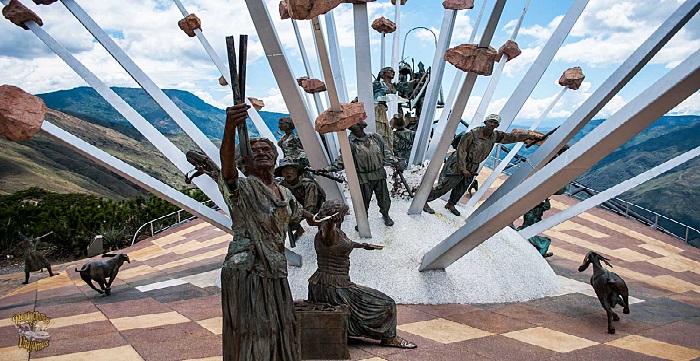 El Monumento a la Santandereanidad Parque Nacional del Chicamocha