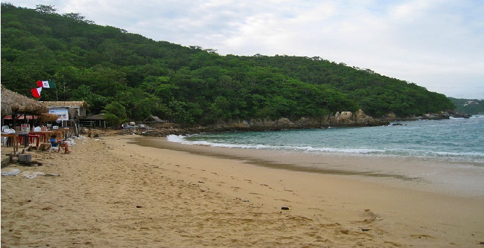 Playa La Entrega Huatulco México