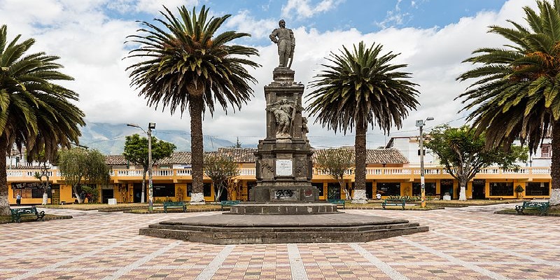 Plaza de armas San Antonio de Ibarra Ecuador