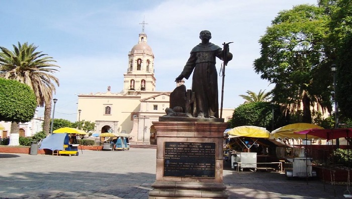 Templo y convento de la Santa Cruz