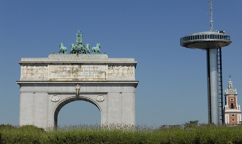 Faro de Moncloa Madrid España