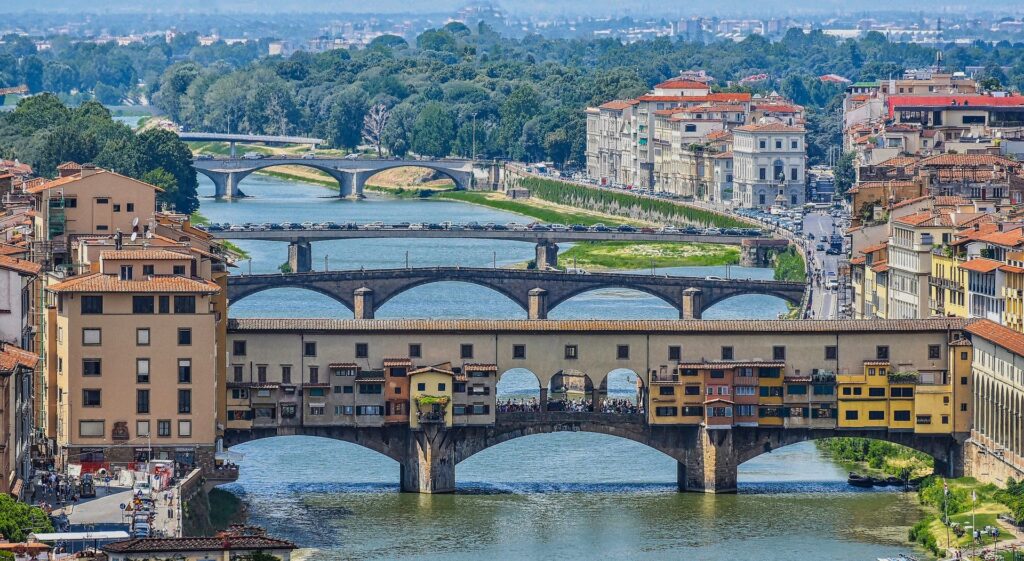 Florencia, el Ponte Vecchio sobre el río Arno