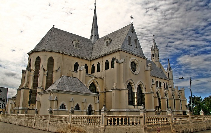 Iglesia San Rafael Heredia