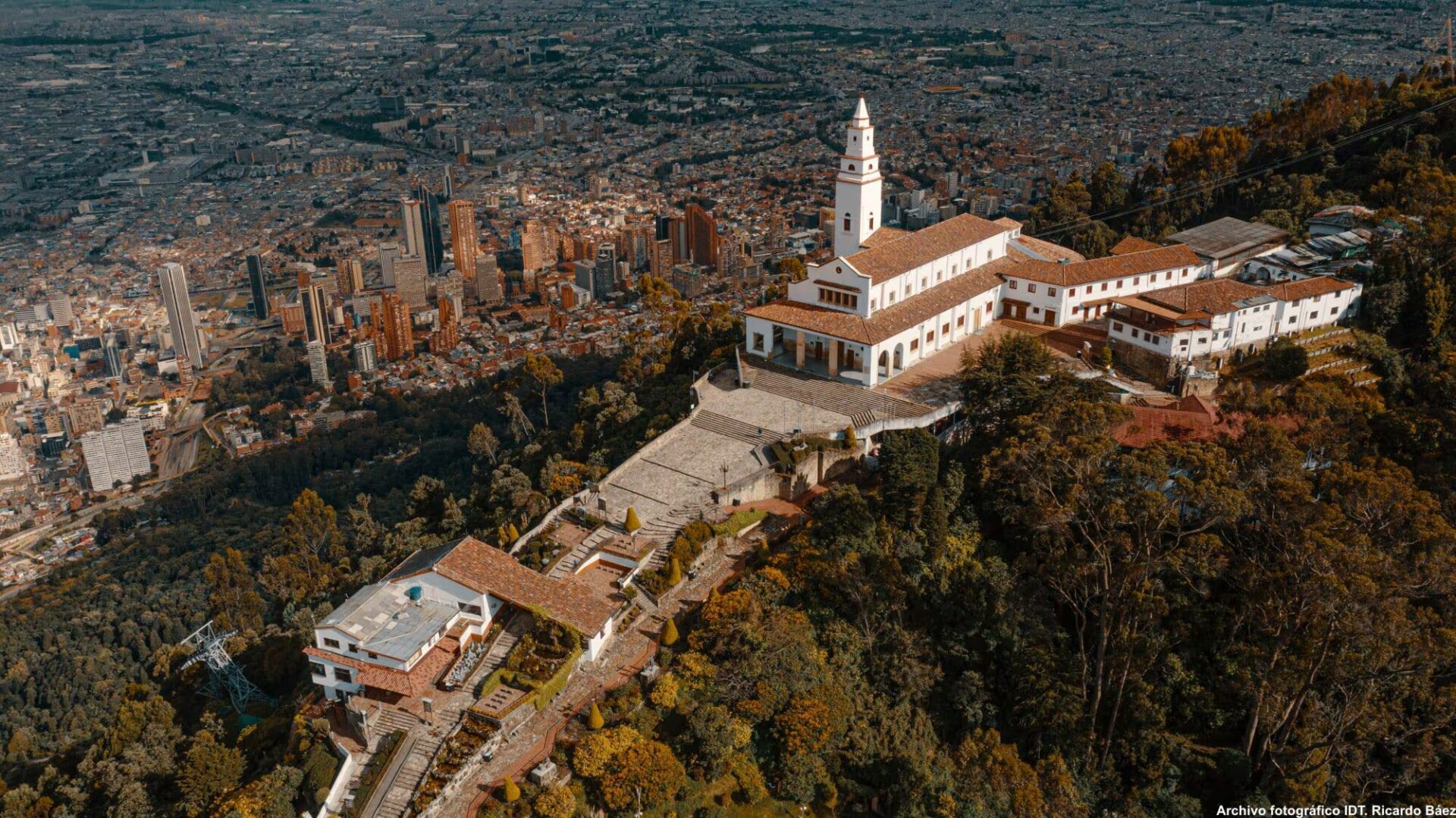 Turismo en Monserrate