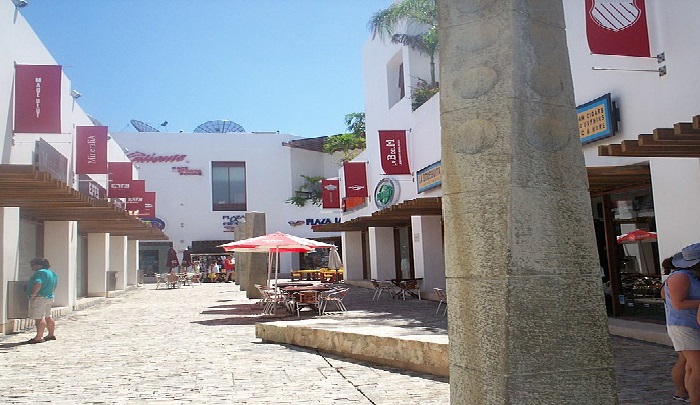 Paseo por la Quinta Avenida Playa del Carmen