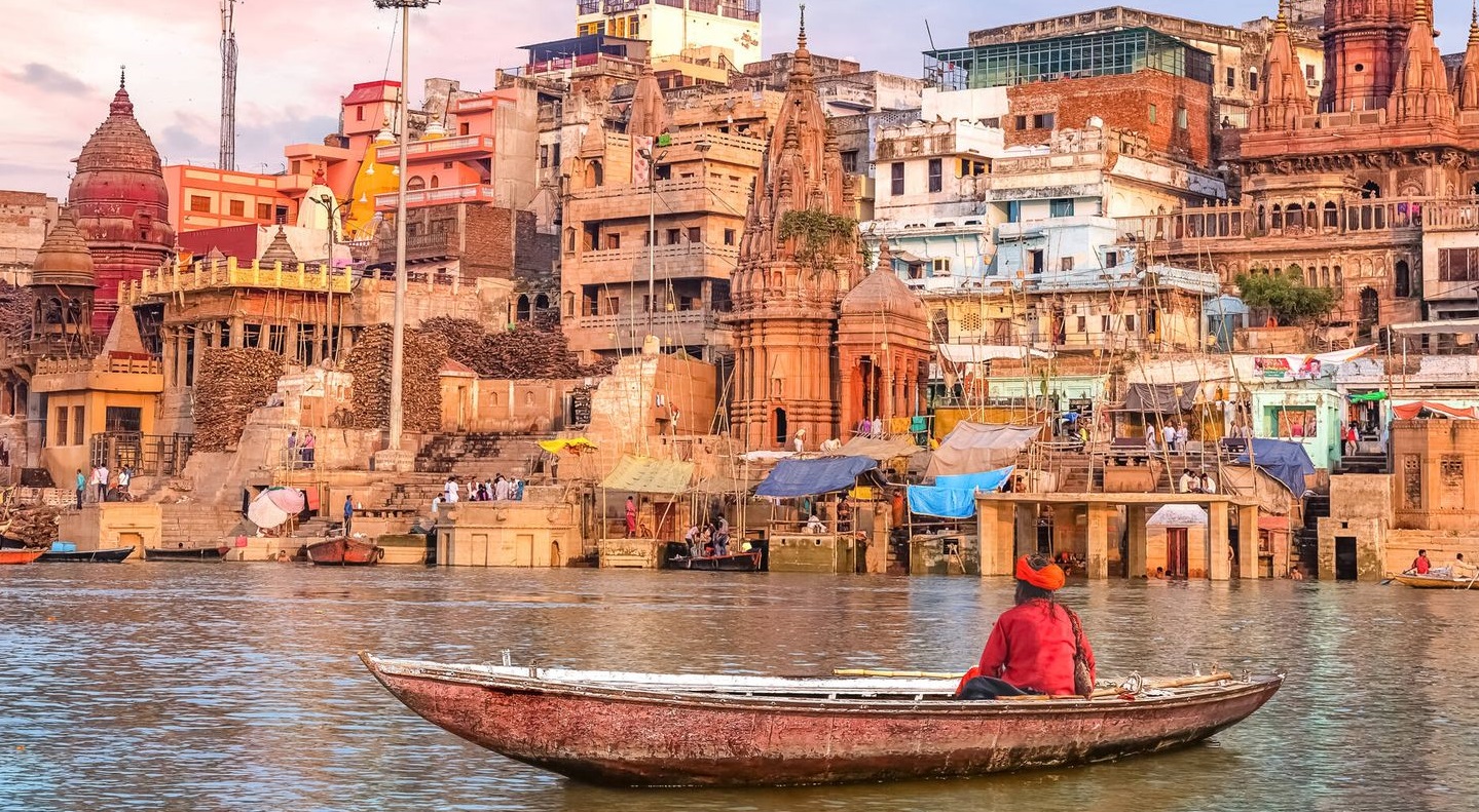 Río Ganges en India, centro espiritual del hinduismo