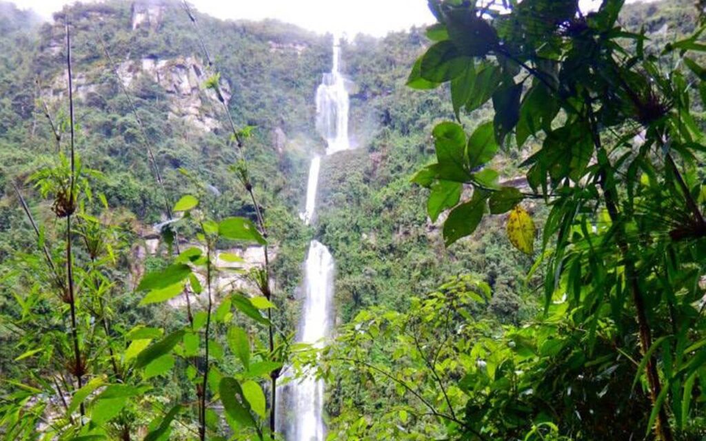 Cascada La Chorrera en Sasaima