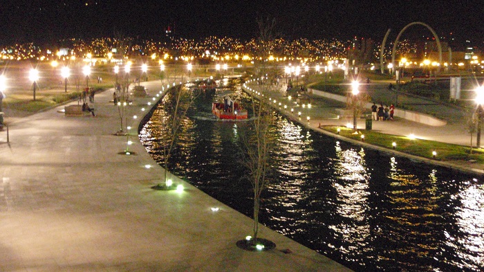 Paseo Santa Lucía de noche