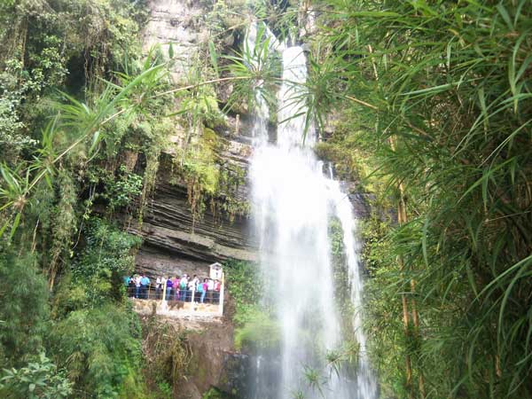 Cascada La Chorrera en Colombia