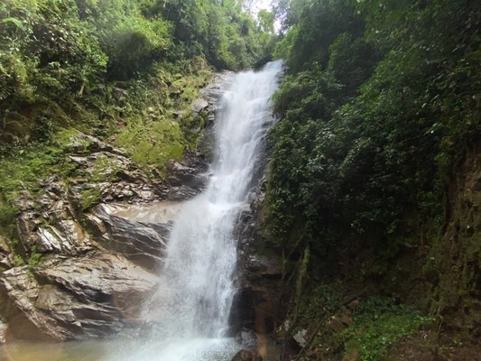 Cascada Las Golondrinas en Colombia